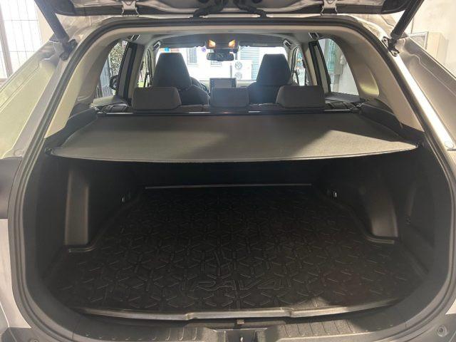 TOYOTA RAV 4 MY23 RAV4 2.5 HV (218CV) E-CVT 2WD Dynamic