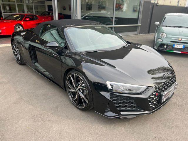 AUDI R8 Spyder 5.2 V10 RWD S tronic performance