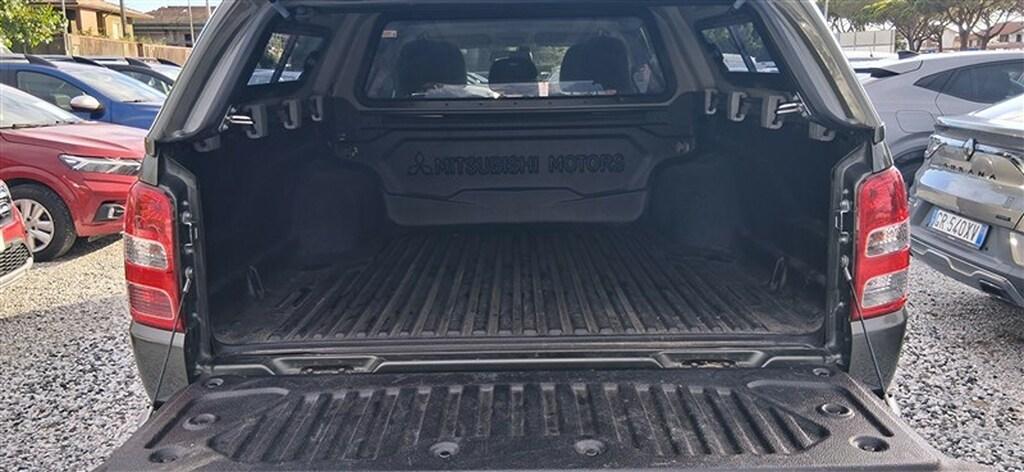 Mitsubishi L200 Double Cab 2.4 DI-D Mivec Intense Diamond Pack Auto