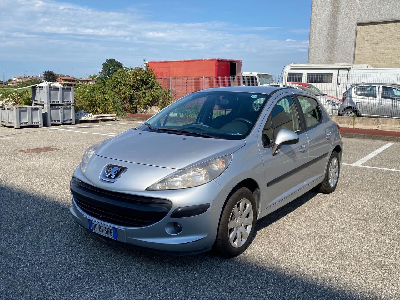 Peugeot 207 1.4 88CV 5p. XS