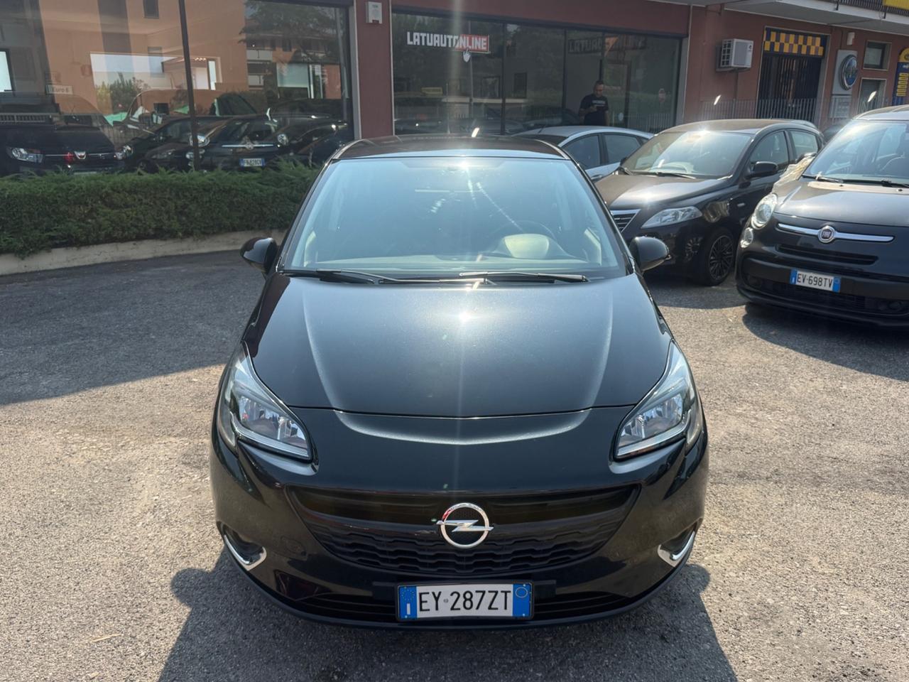 Opel Corsa 1.2 5 porte b-Color