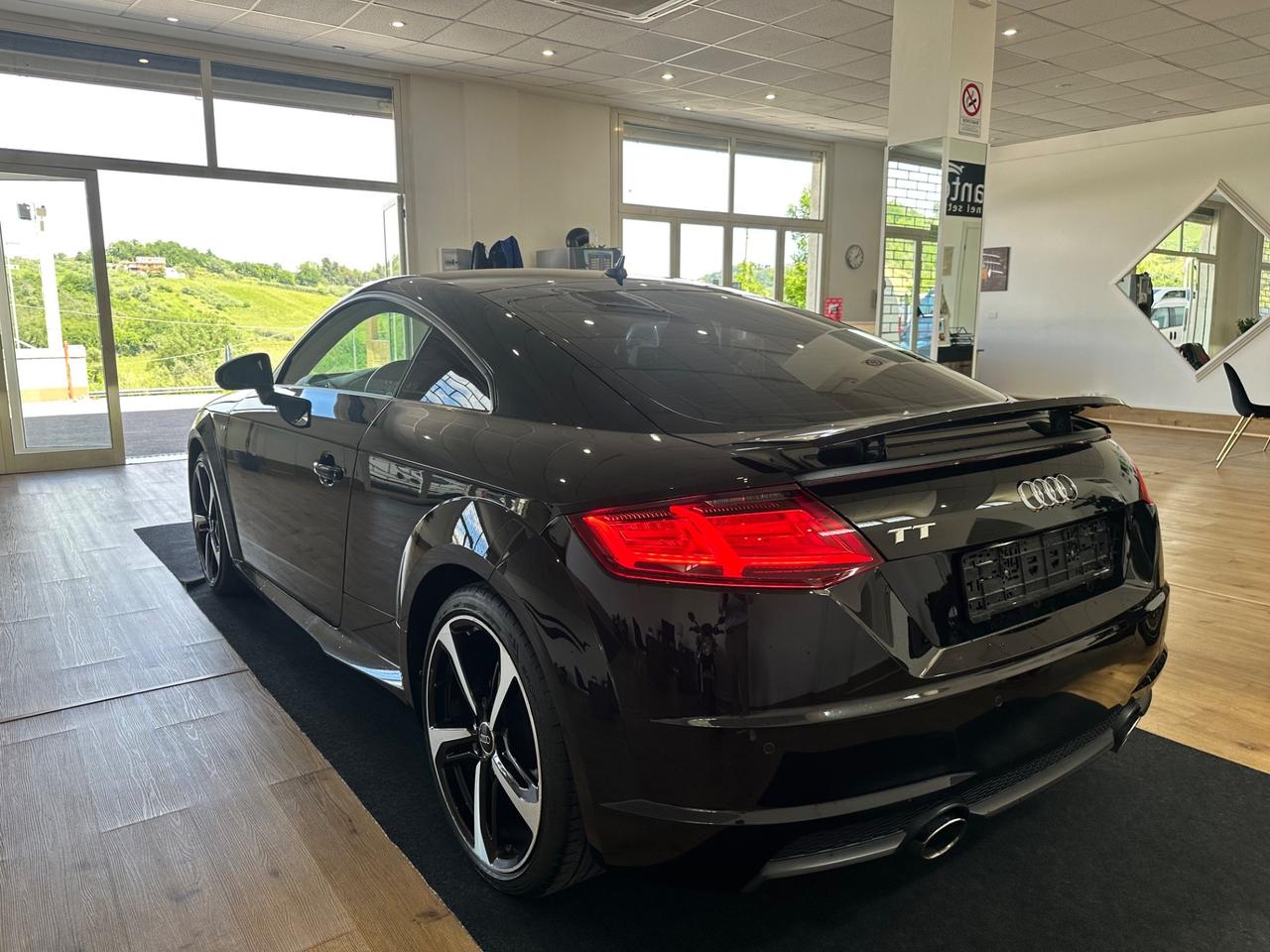 Audi TT 2.0 tfsi s Line