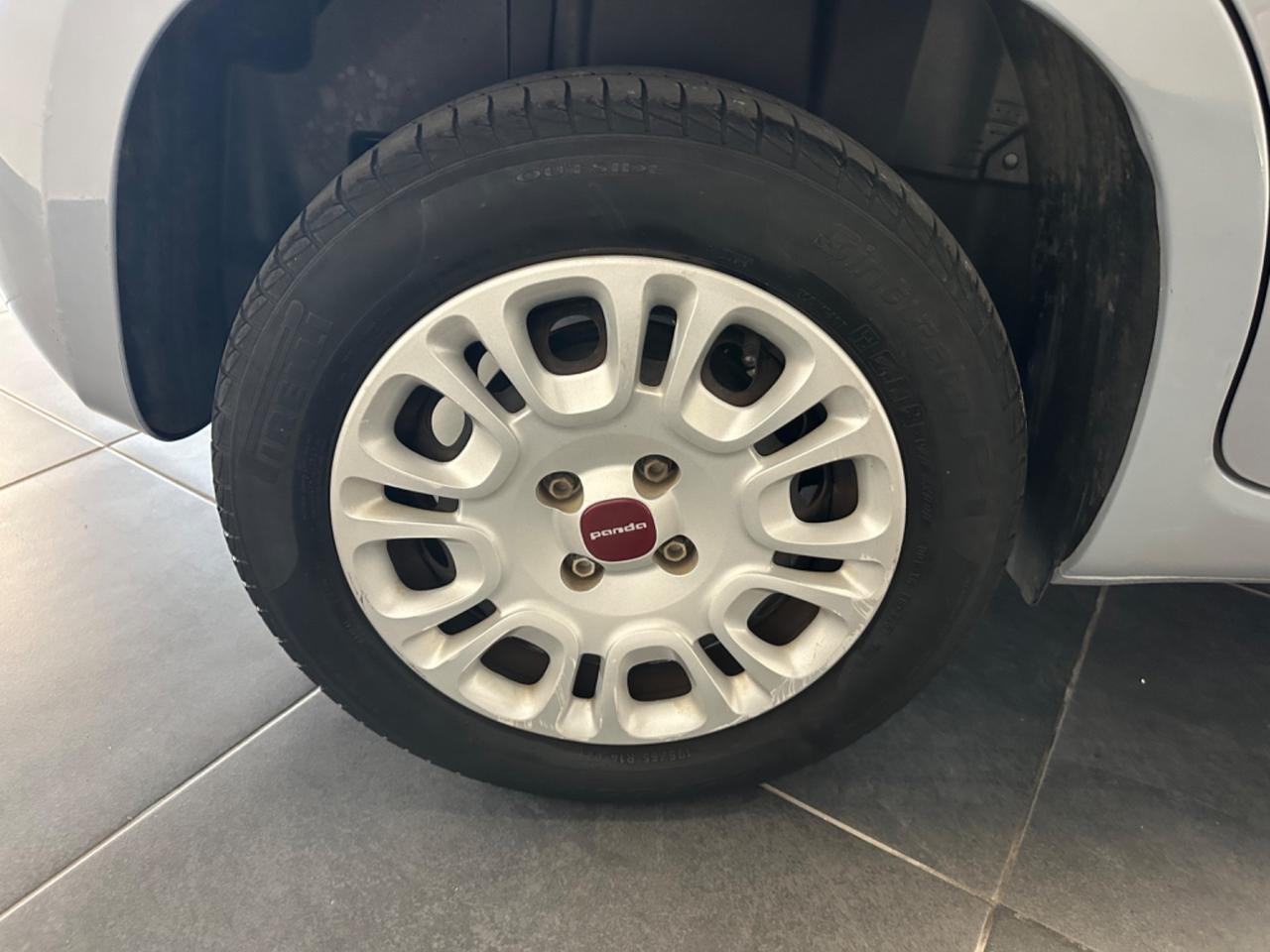 FIAT PANDA LOUNGE 1.2 NEOPATENTATI 69CV P.CONSEGNA