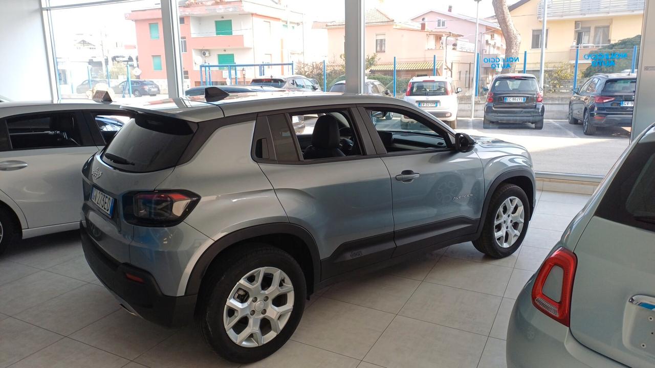Jeep Avenger 1.2 Turbo 100 CV MHEV Summit
