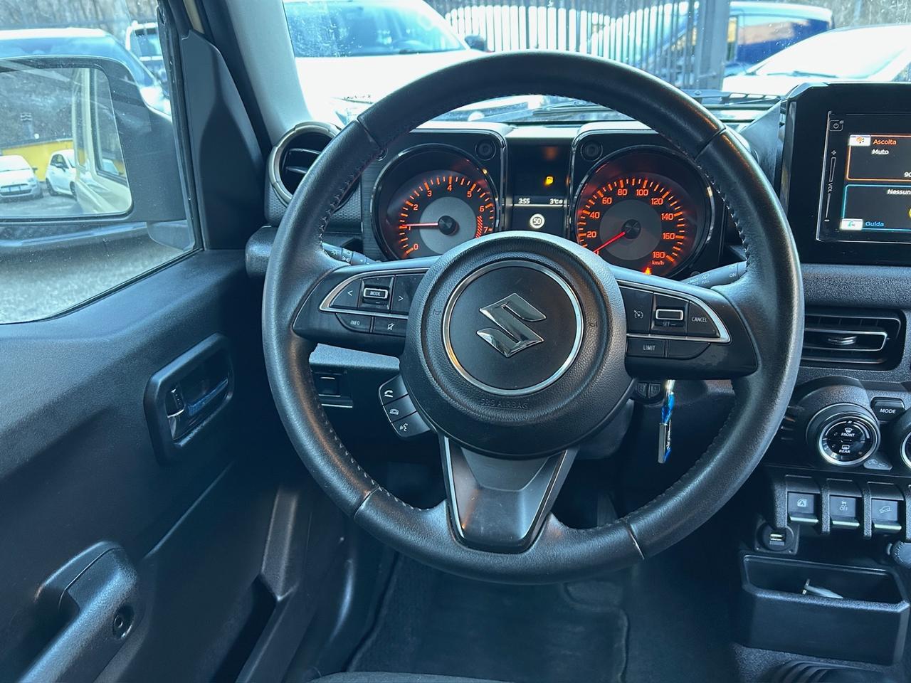 Suzuki Jimny 1.5 5MT Top