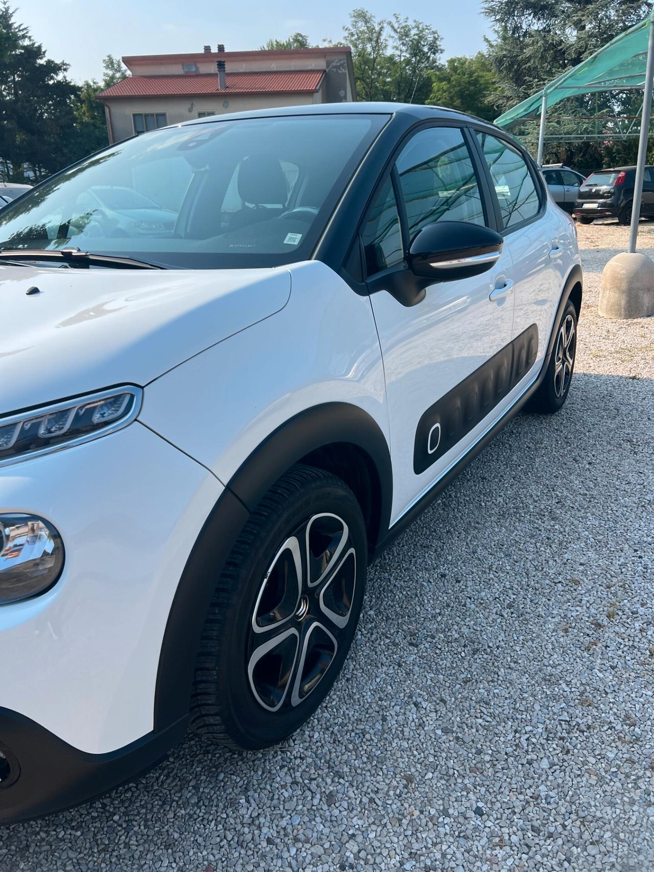 Citroen C3 PureTech 82 Shine