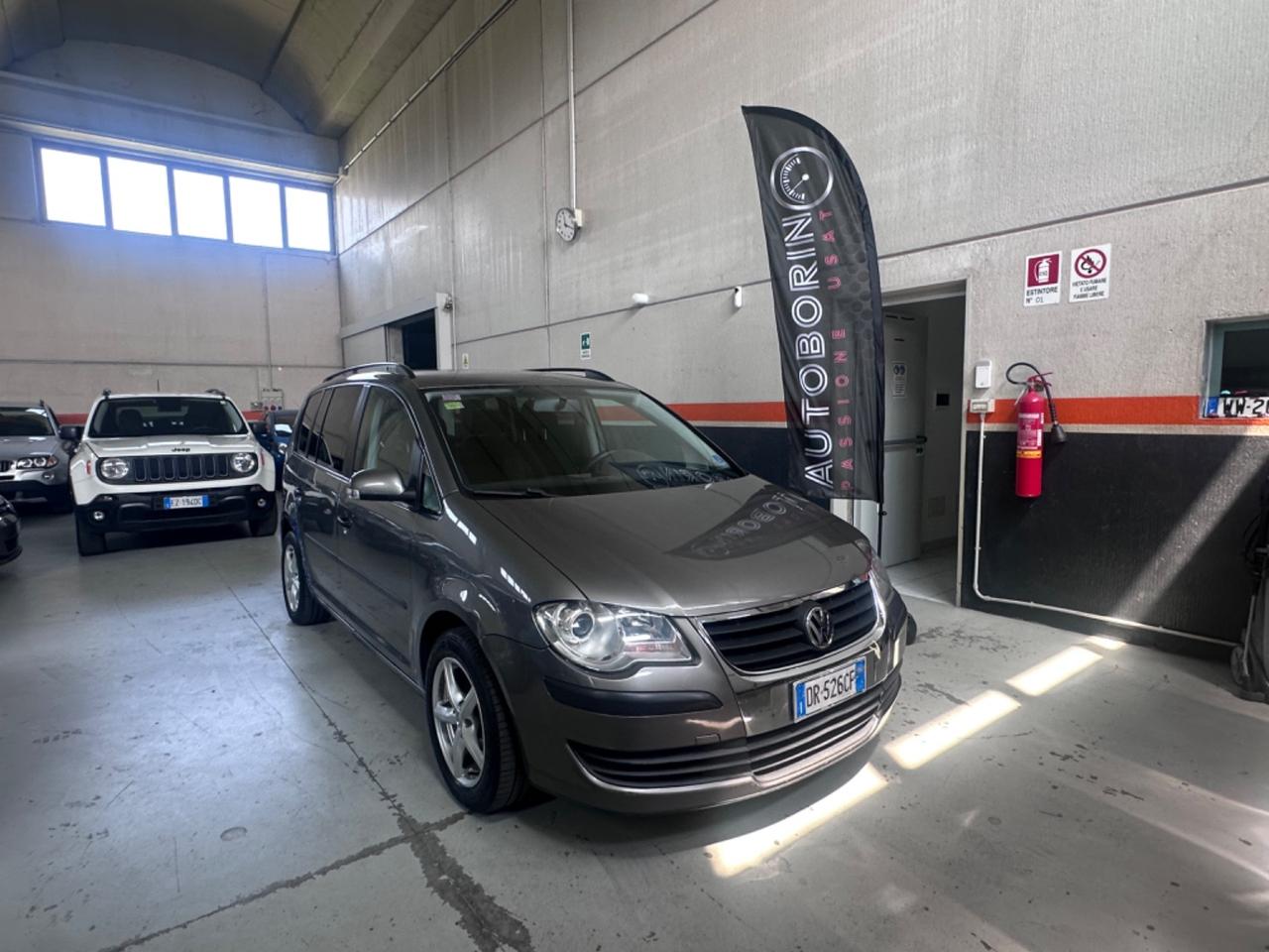Volkswagen Touran 1.6 Trendline Bifuel G