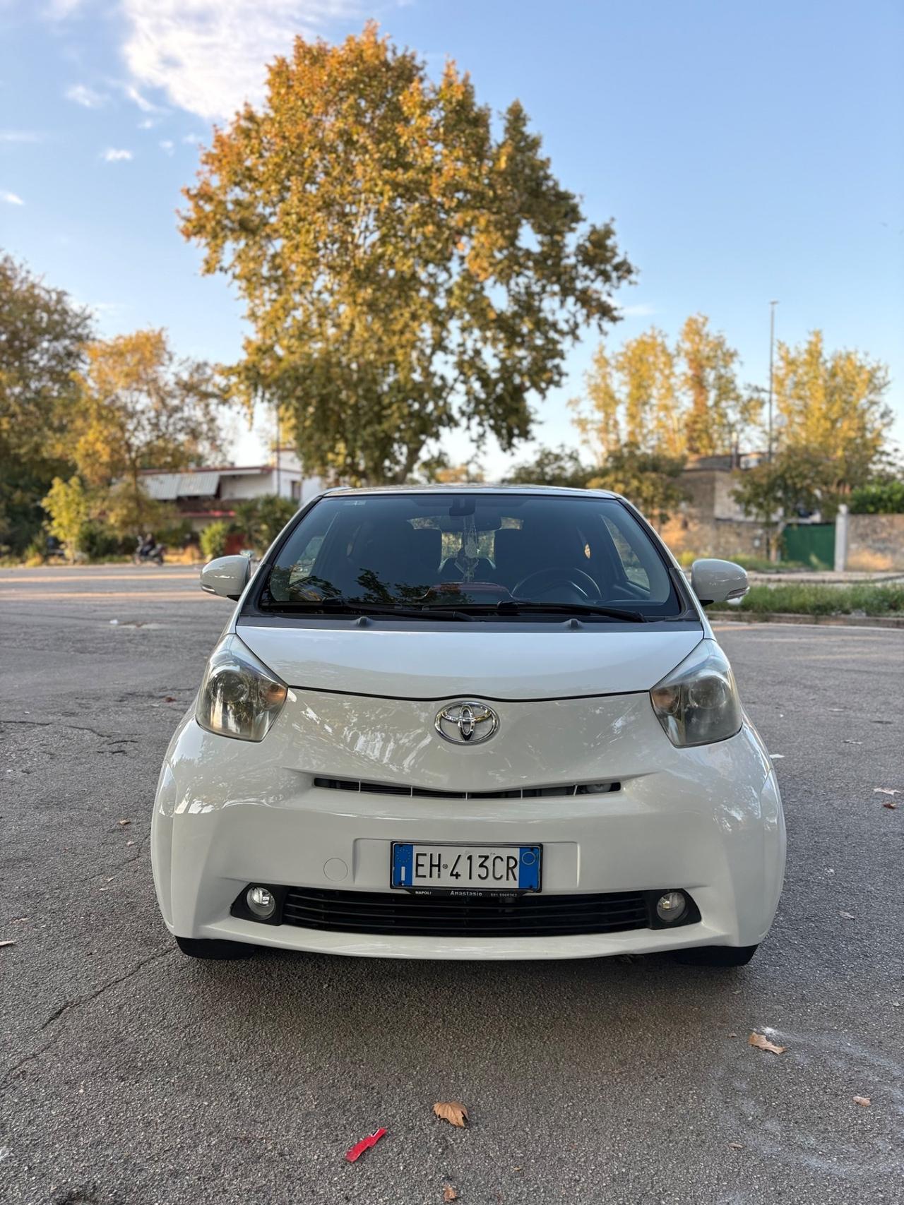 Toyota IQ Automatica 1.0 benzina 68cv