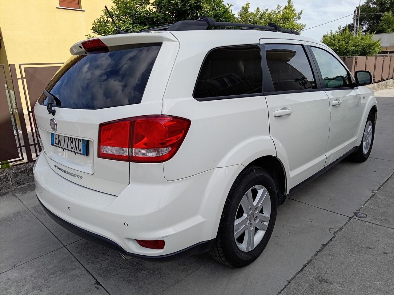 Fiat Freemont 2.0 Mjt 170 CV 4x4 cambio automatico 7 POSTI