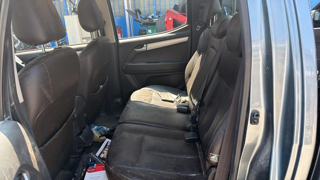 Isuzu D-Max 2.5 Space Cab Solar 4WD