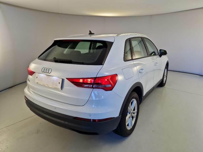 AUDI Q3 35 TDI S tronic Business