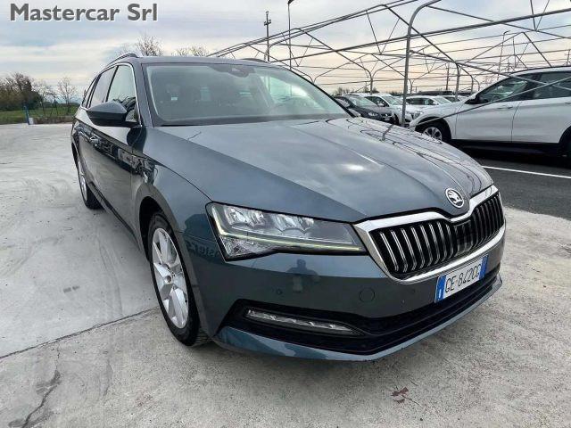 SKODA Superb Superb Wagon 2.0 tdi Executive 150cv dsg GE842CG