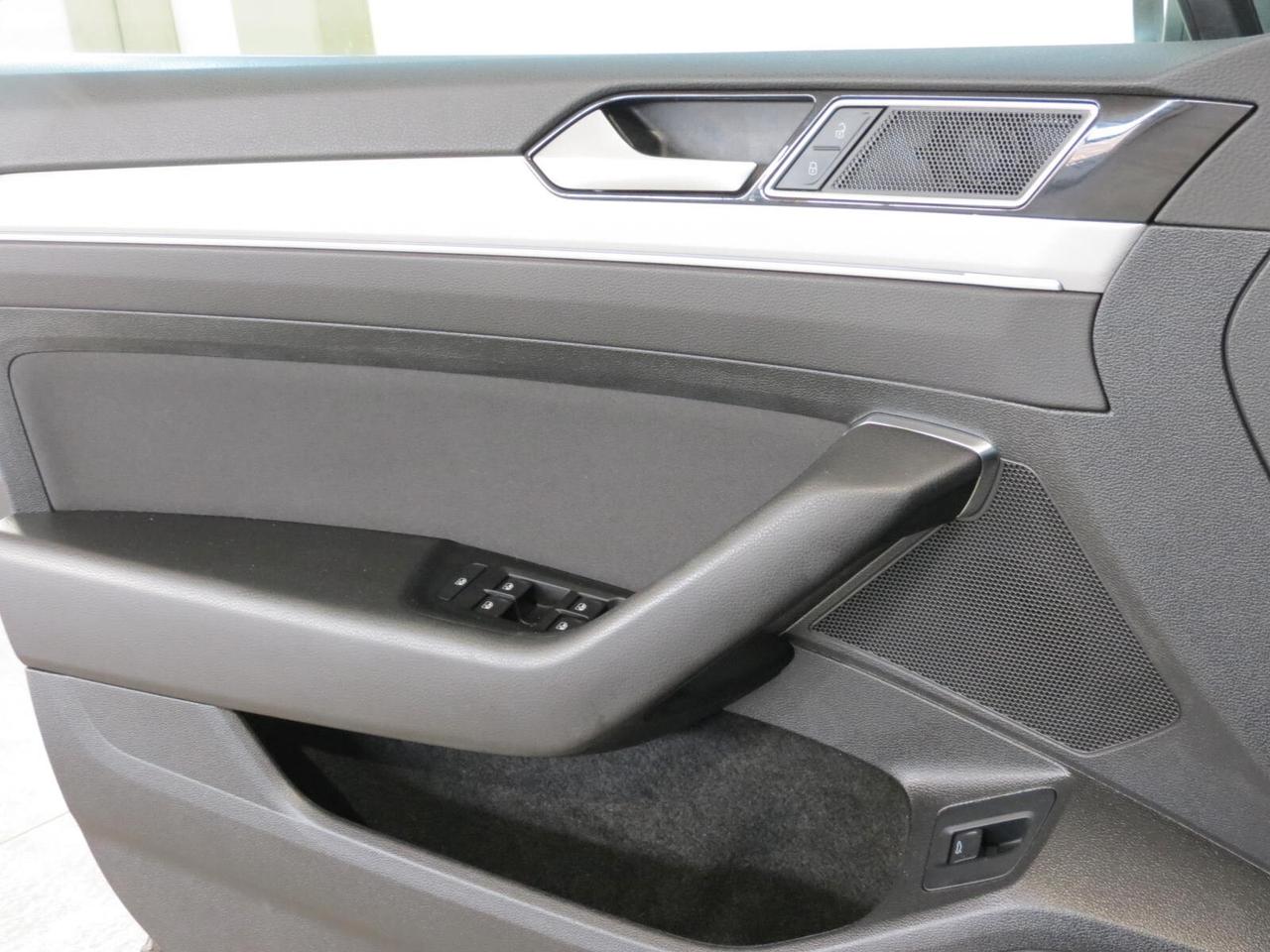 Volkswagen Passat Variant 2.0 TDI 150 cv SCR EVO DSG Business