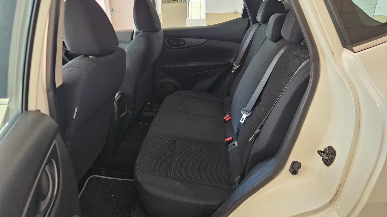 Nissan Qashqai 1.5 dCi Visia