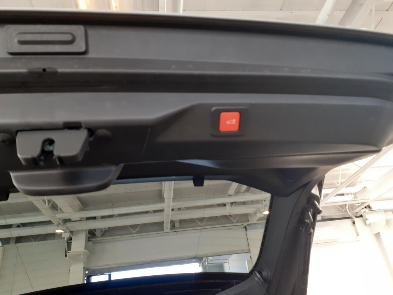 Peugeot 3008 Hybrid 145cv e-DCS6 GT