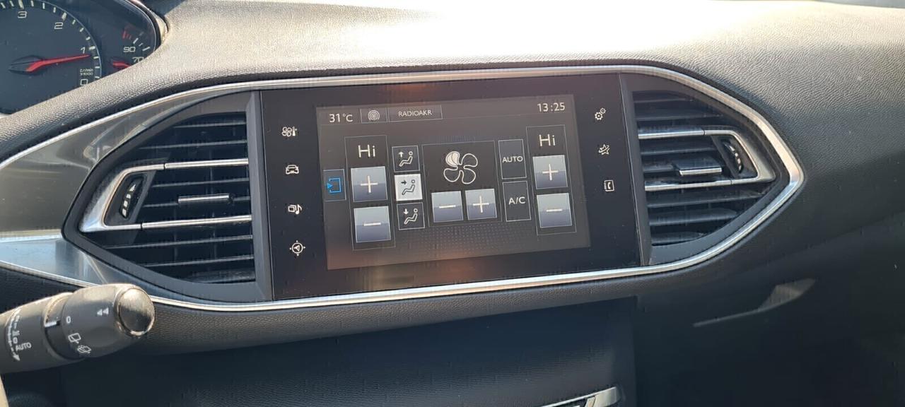 Peugeot 308 5P BlueHDi 120 -2017 -GARANZIA3ANNI