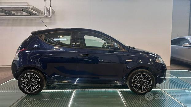 LANCIA Ypsilon 1.2 69 CV 5 porte Elefantino Blu"
