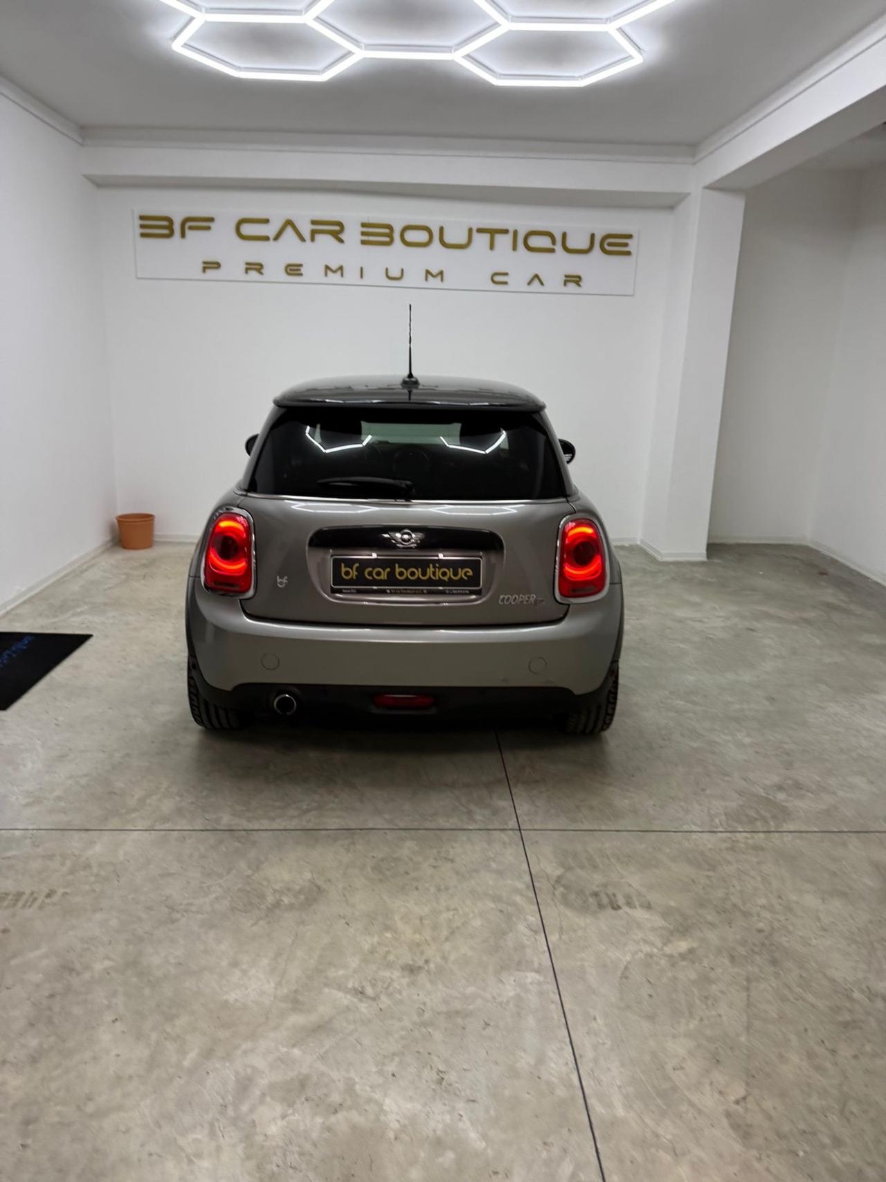 Mini Cooper D 1.5 116cv
