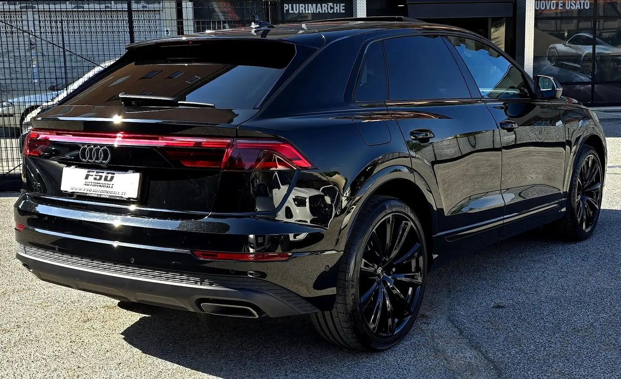 Audi Q8 3.0 tdi mhev S line edition Matrix B&O Tetto