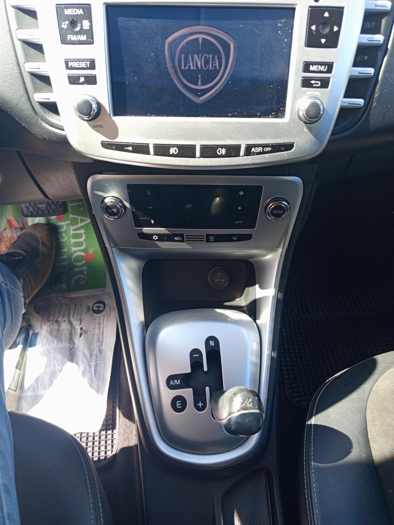 Lancia Delta 1.6 MJT DPF Selectronic Oro