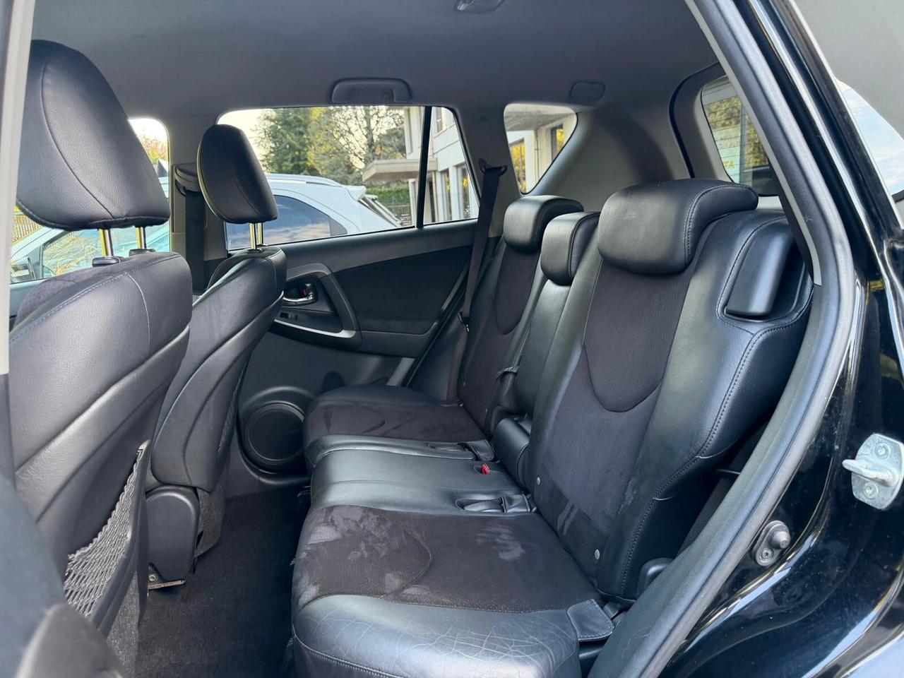 Toyota RAV 4 RAV4 Crossover 2.2 D-4D 150 CV DPF Exclusive