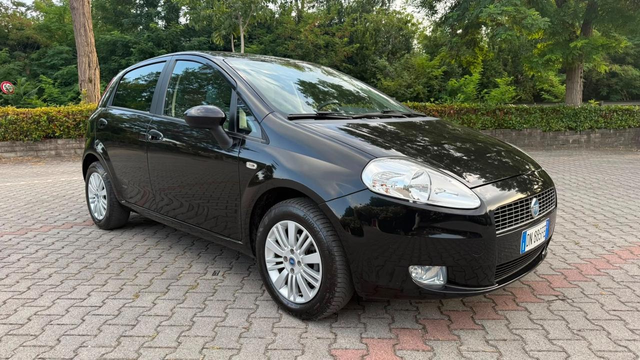 Fiat Grande Punto 1.4 Starjet 16V 5 porte Emotion