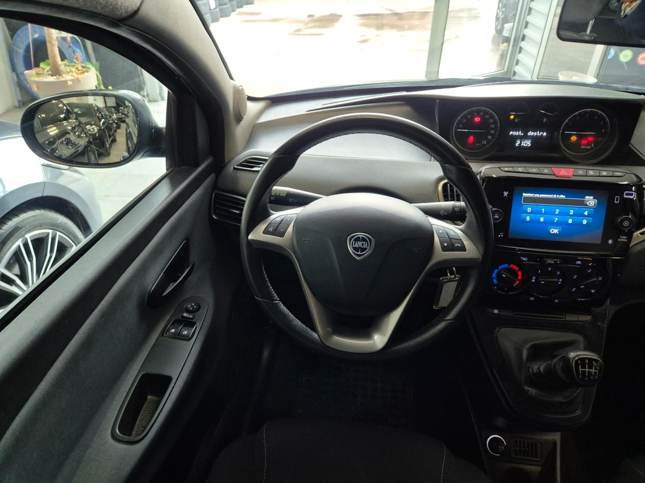Lancia Ypsilon 1.0 FireFly 5 porte S&S Hybrid Ecochic Gold