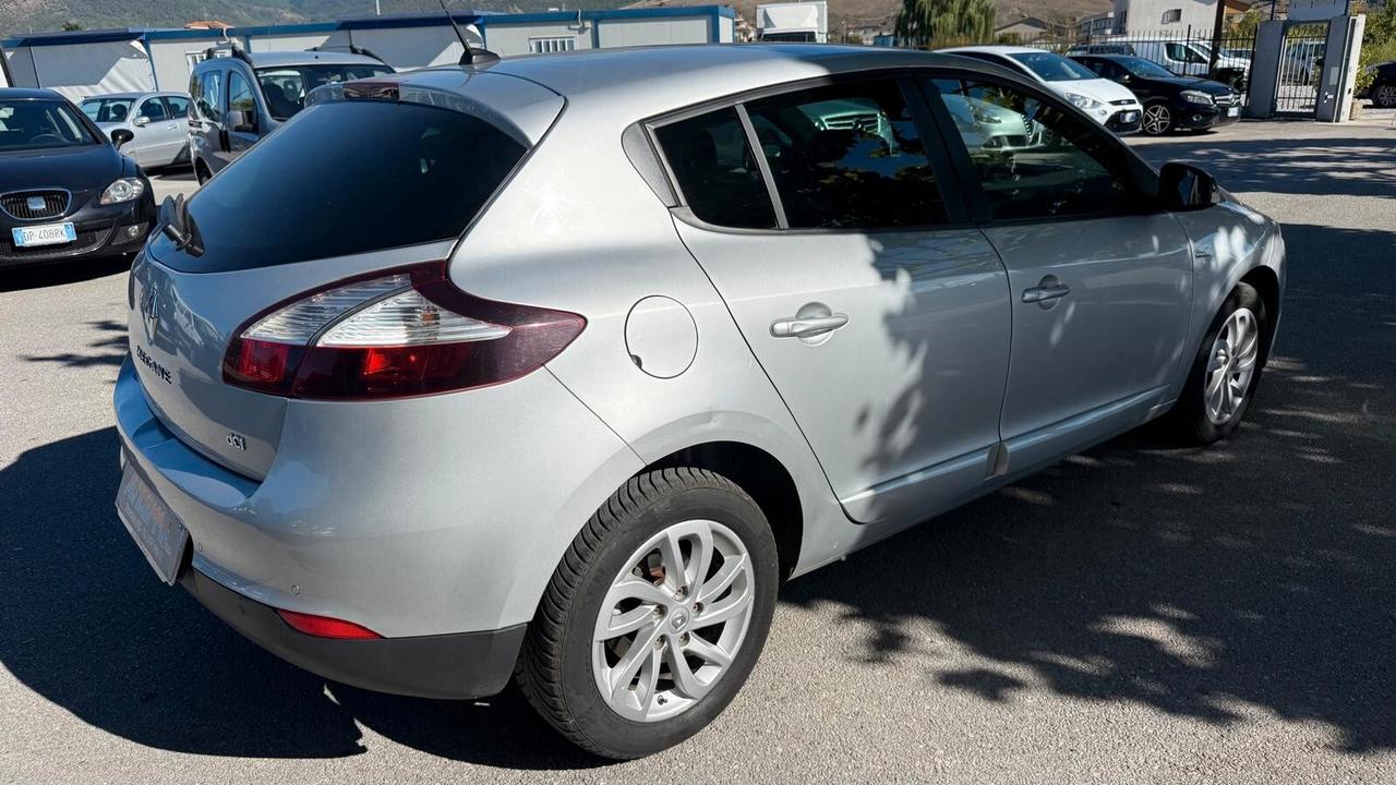 Renault Megane Mégane 1.5 dCi 110CV EDC Limited
