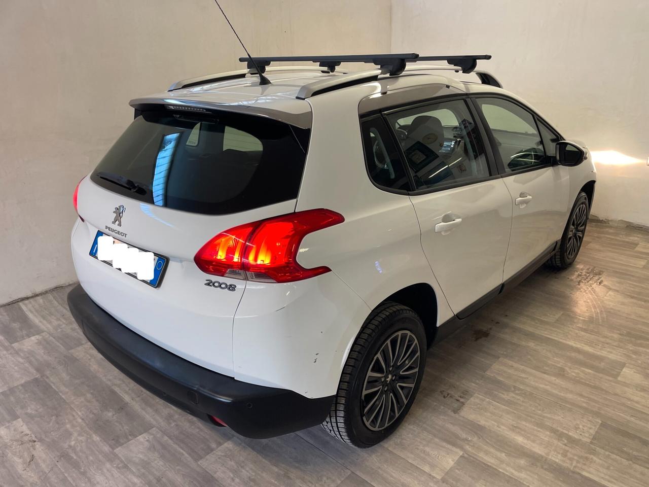 Peugeot 2008 1.2 82 CV PureTech Allure Full Neopatentati