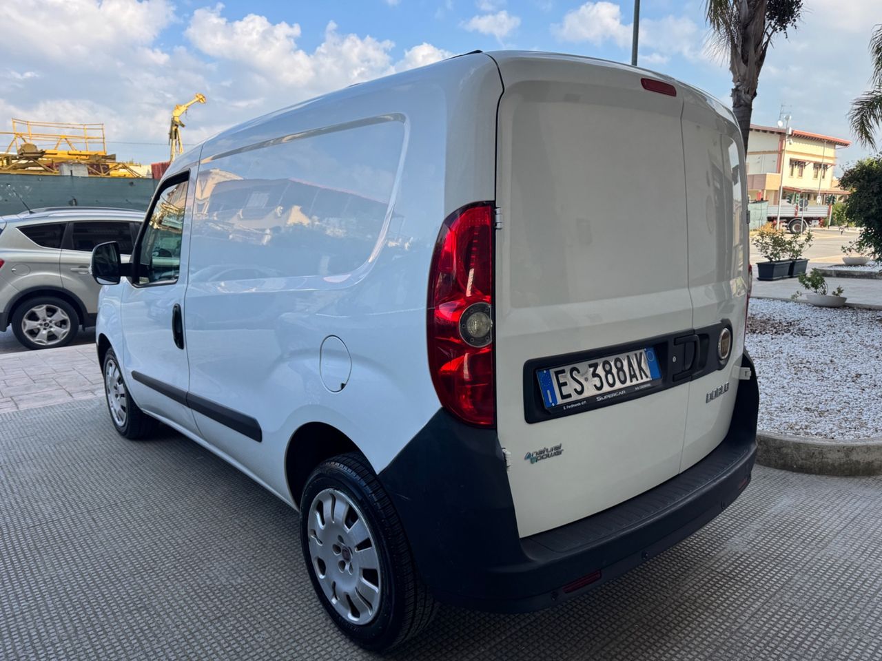 Fiat Doblo 2013 photo 4