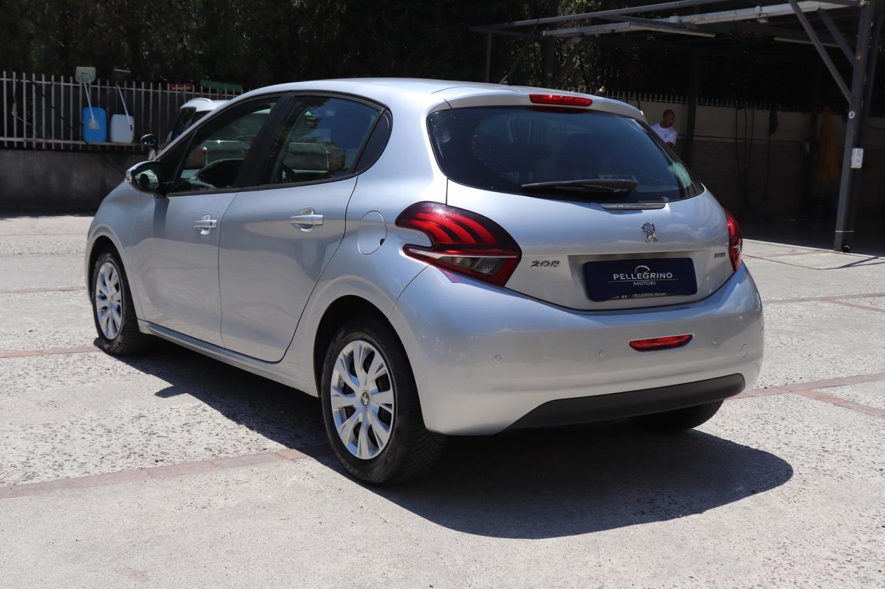 Peugeot 208 BlueHDi 75 5 porte Allure