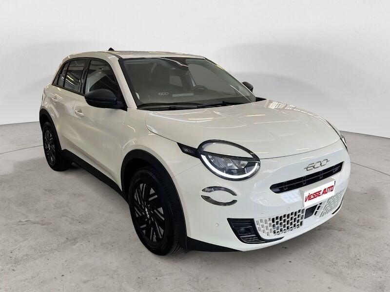 FIAT 600 1.2 Hybrid 110cv La Prima KM ZERO