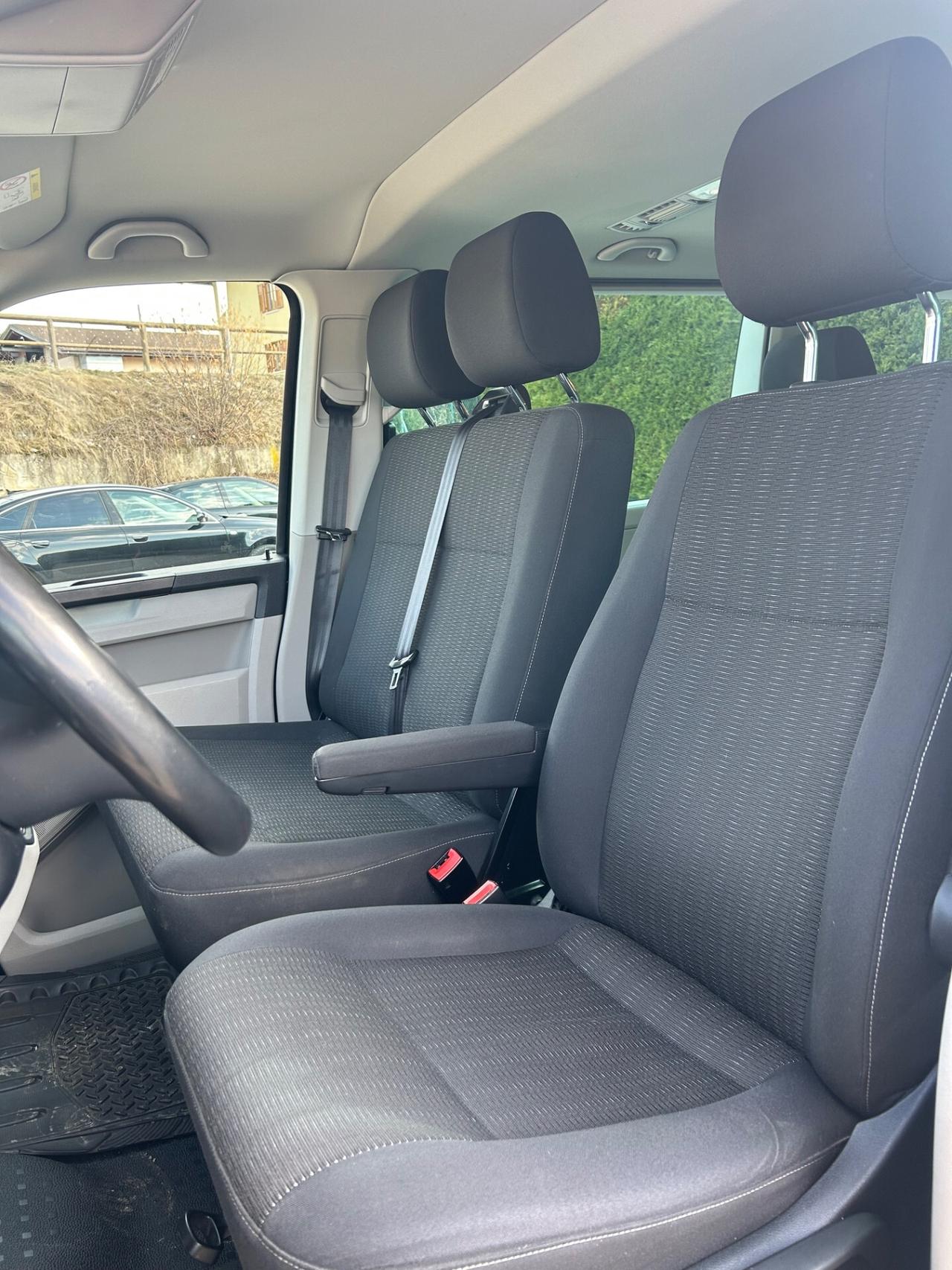 Volkswagen Caravelle 2.0 TDI 150CV DSG PC Comfortline