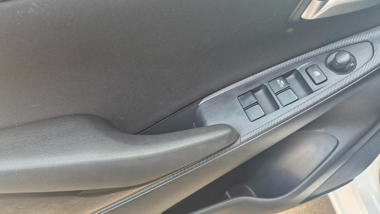 Mazda 2 Mazda2 1.5 Skyactiv-G 90 CV Evolve