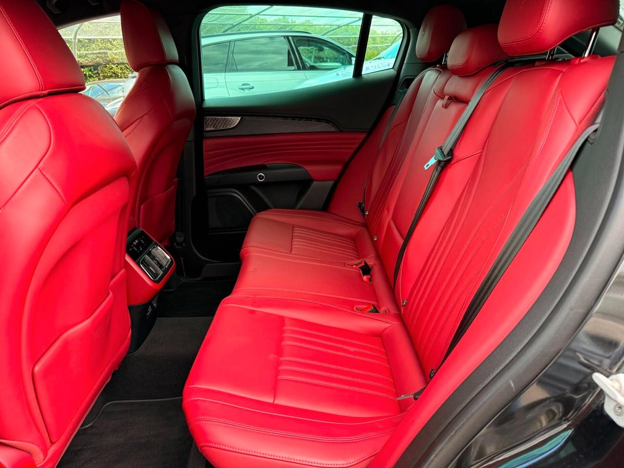 Maserati Grecale MHEV 330 CV AWD Modena