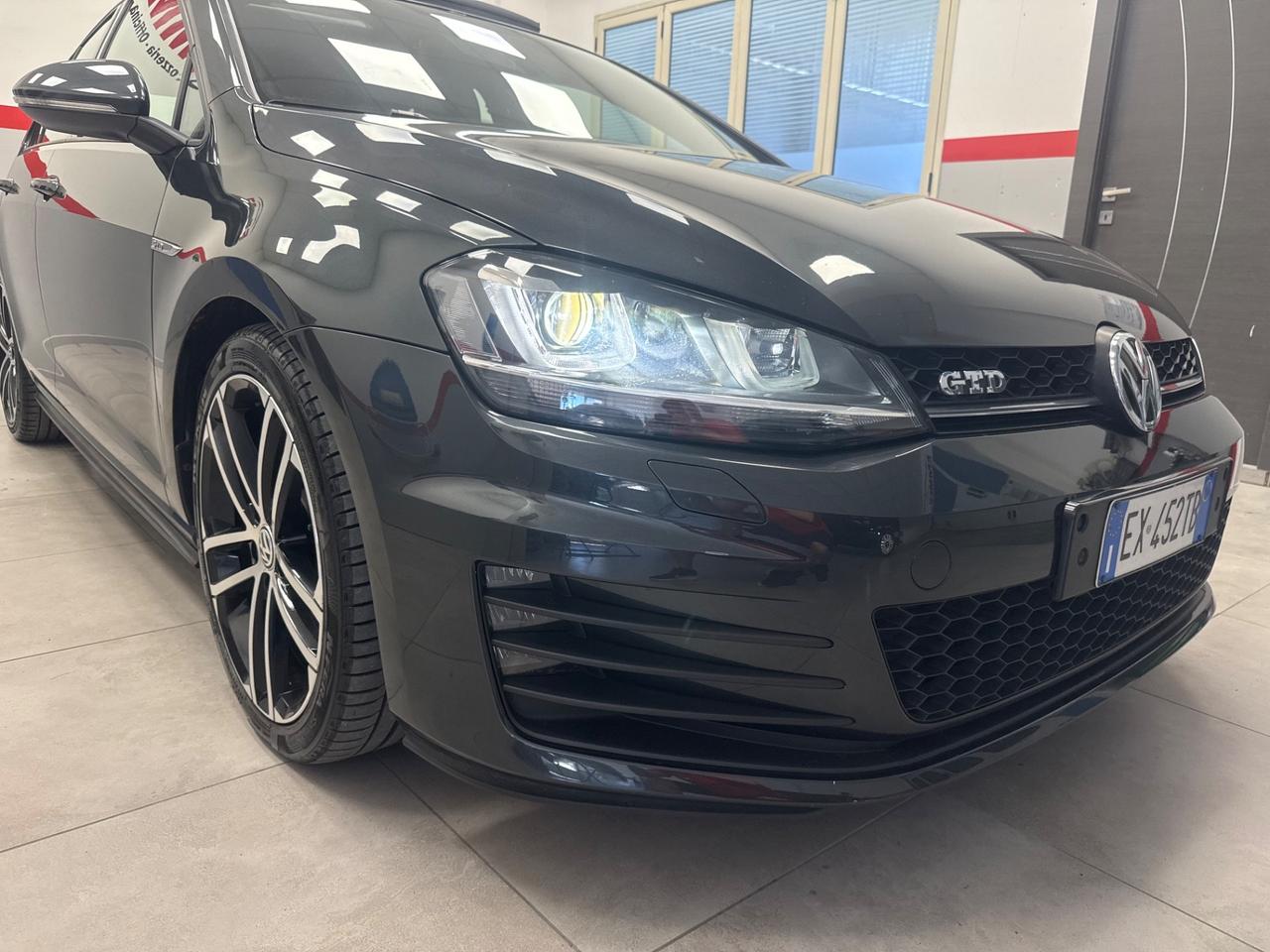 Volkswagen Golf GTD 2.0 TDI DSG 5p. BlueMotion Technology