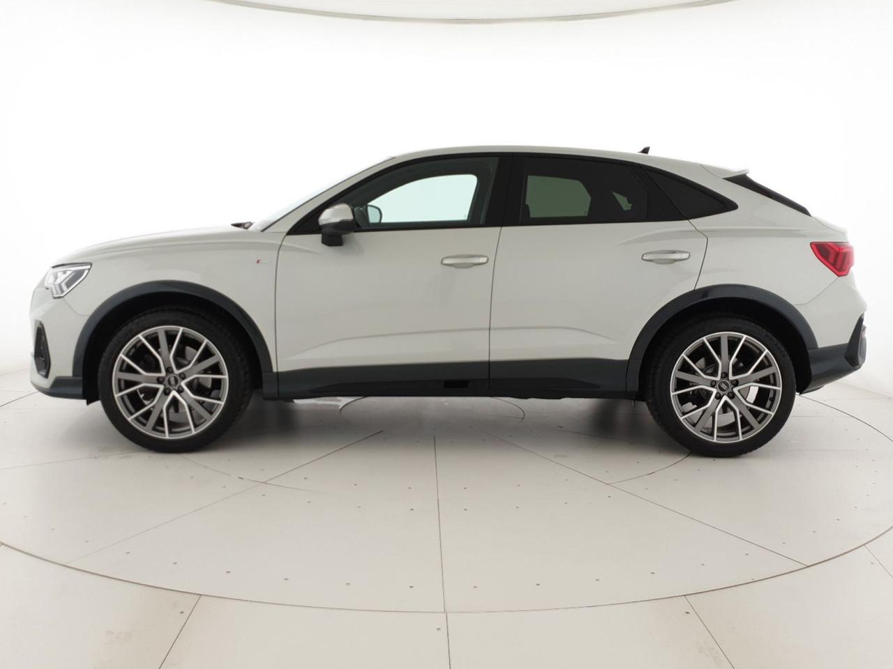 Sportback 40TDI 193CV quattro Str Identity Black