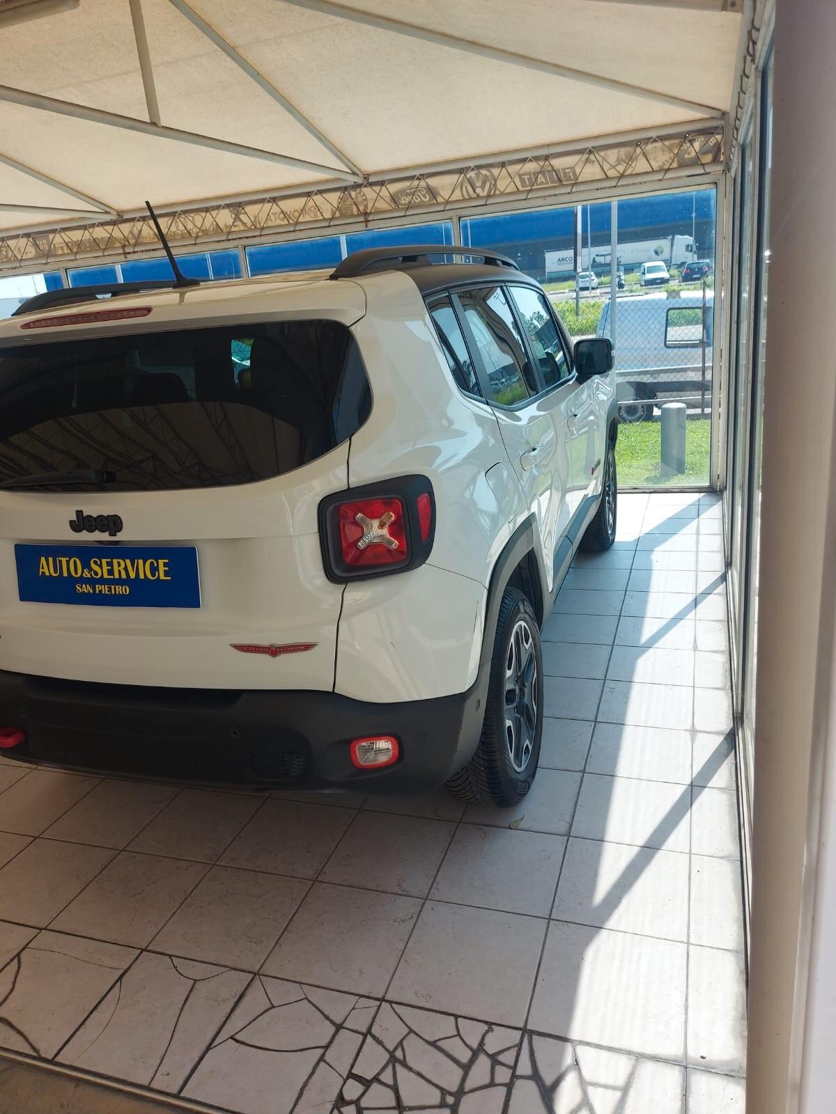 Jeep Renegade 2.0 Mjt 170CV 4WD Active Drive Low Trailhawk