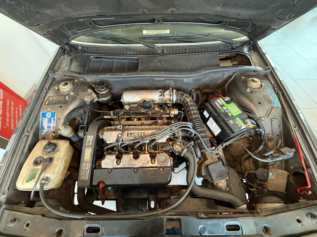 Lancia Thema 2.0 i.e.