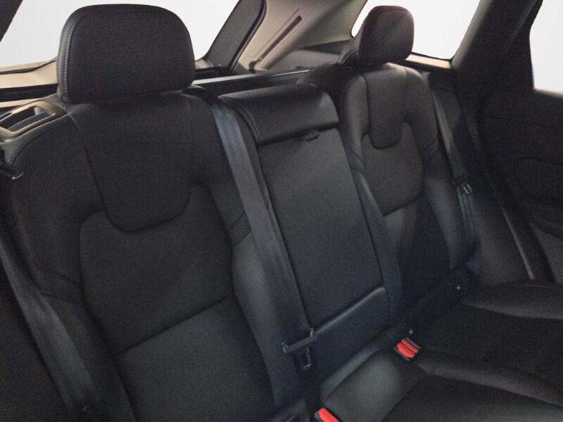 VOLVO XC60 (2017-->) XC60 B4 (d) automatico Plu...