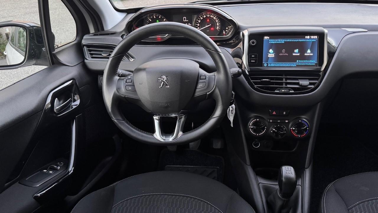 Peugeot 208 PureTech 82 5 porte Allure
