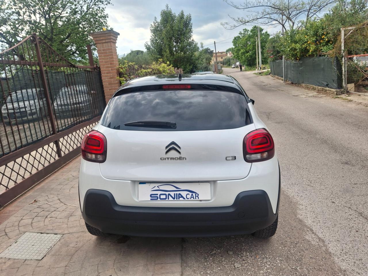 Citroen C3 PureTech 110 S&S EAT6 Shine Pack automatica