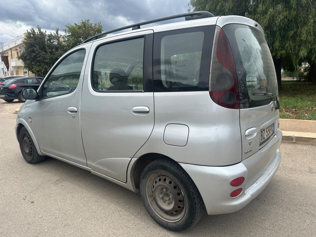 Toyota YARIS VERSO 1.4 DIESEL