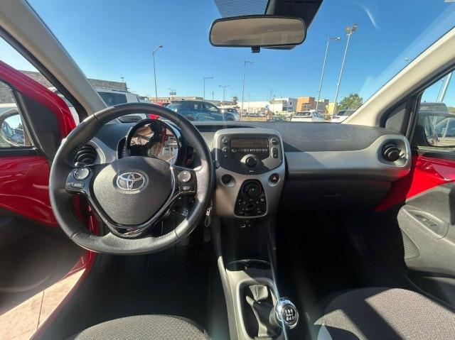 Toyota Aygo 1.0 x-business 5p