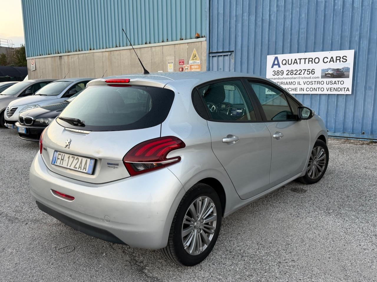 Peugeot 208 PureTech 82 5 porte Allure