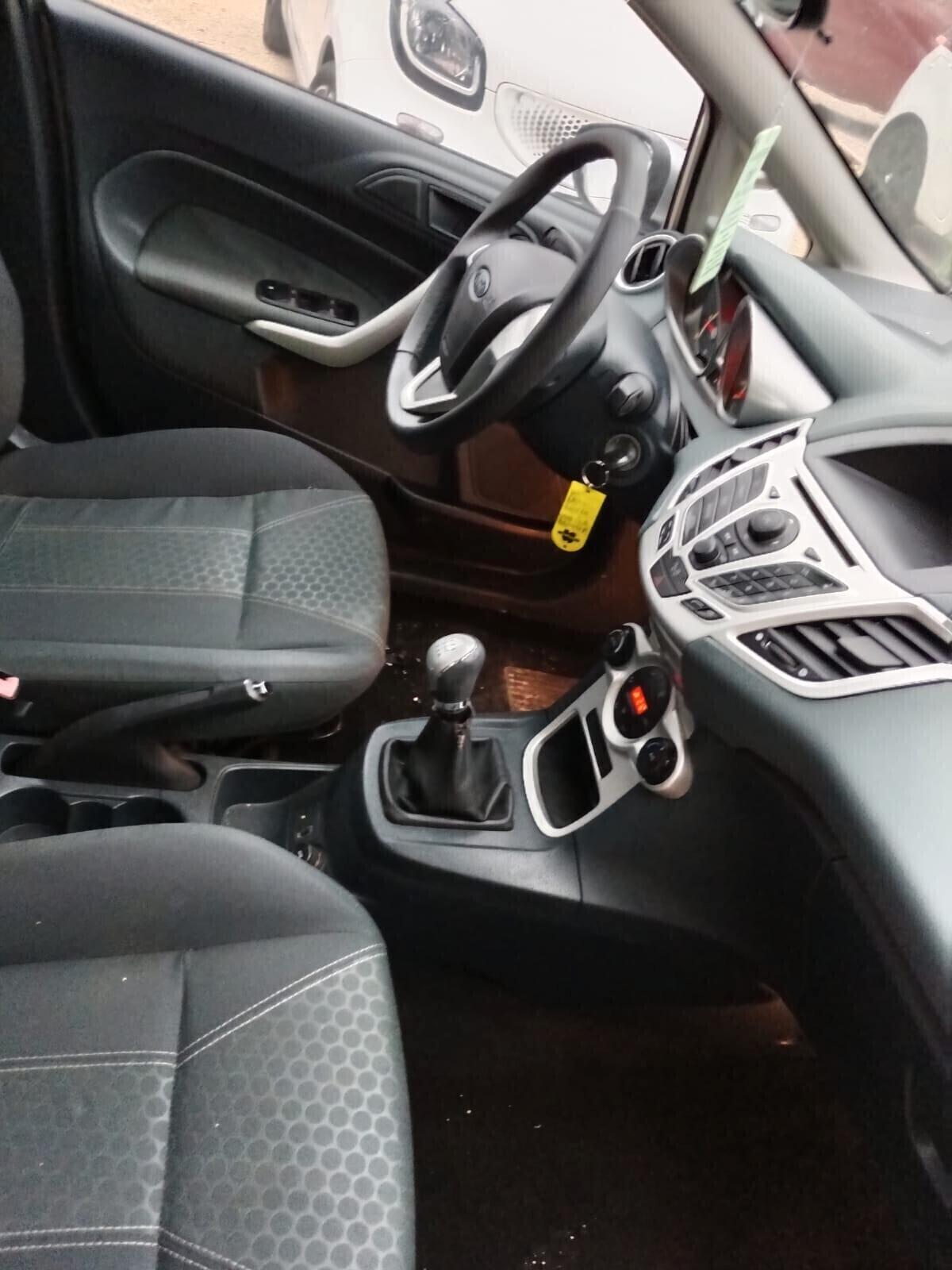 Ford Fiesta 1.2 82 CV 5 porte Titanium