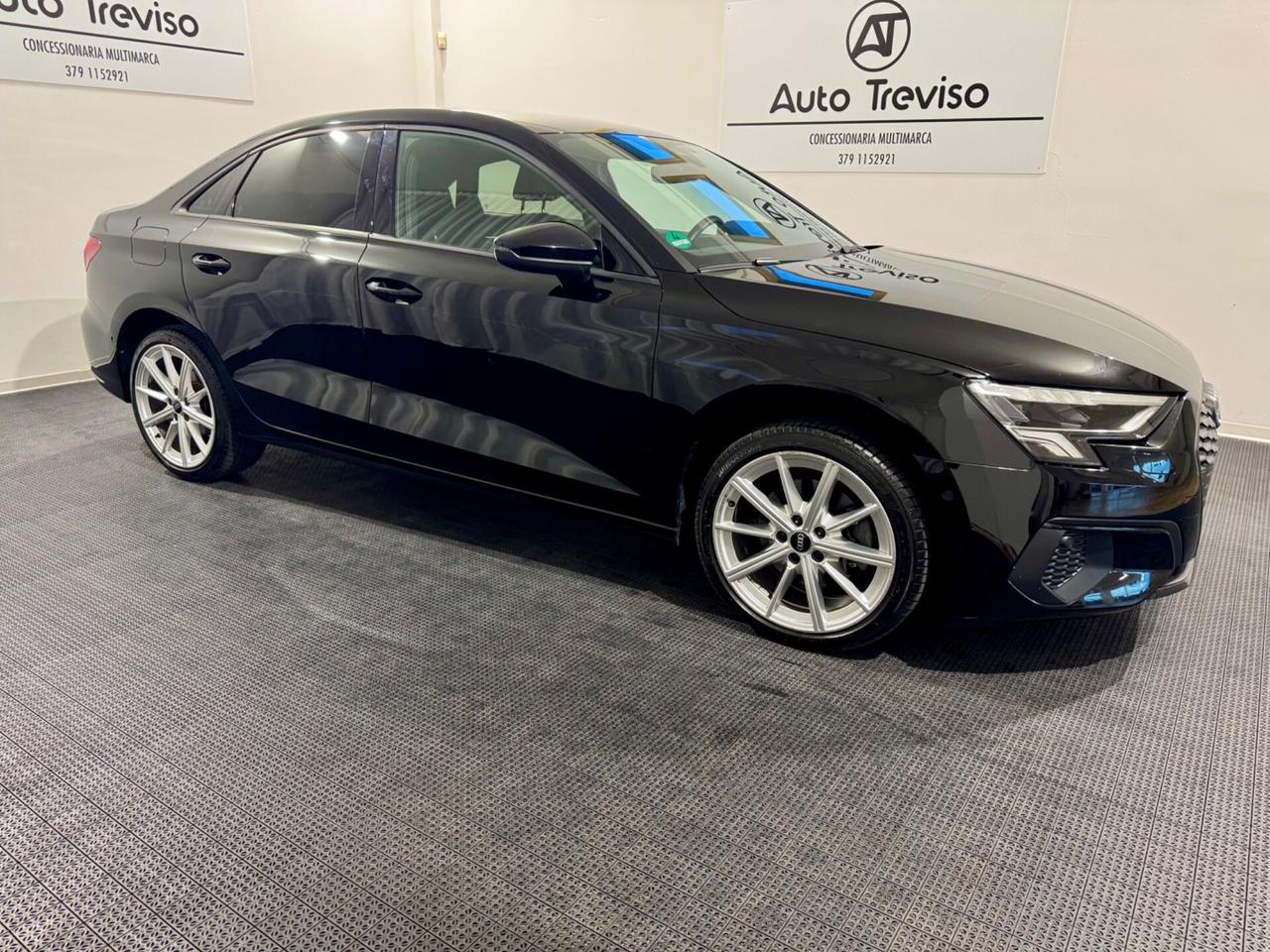 Audi A3 Sedan 35 TFSI Business Advanced