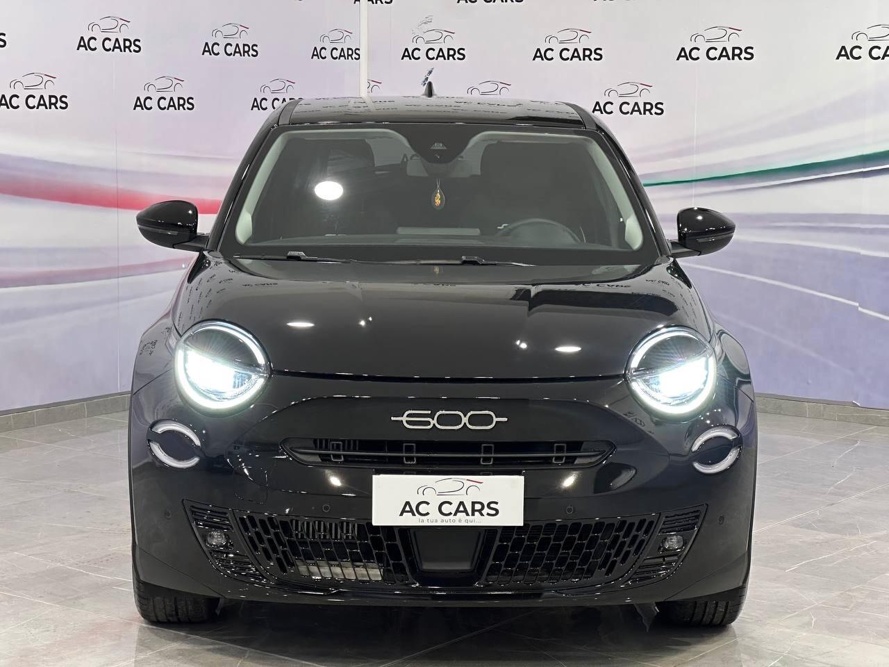 Fiat 600 Hybrid 110 CV DCT MHEV La Prima