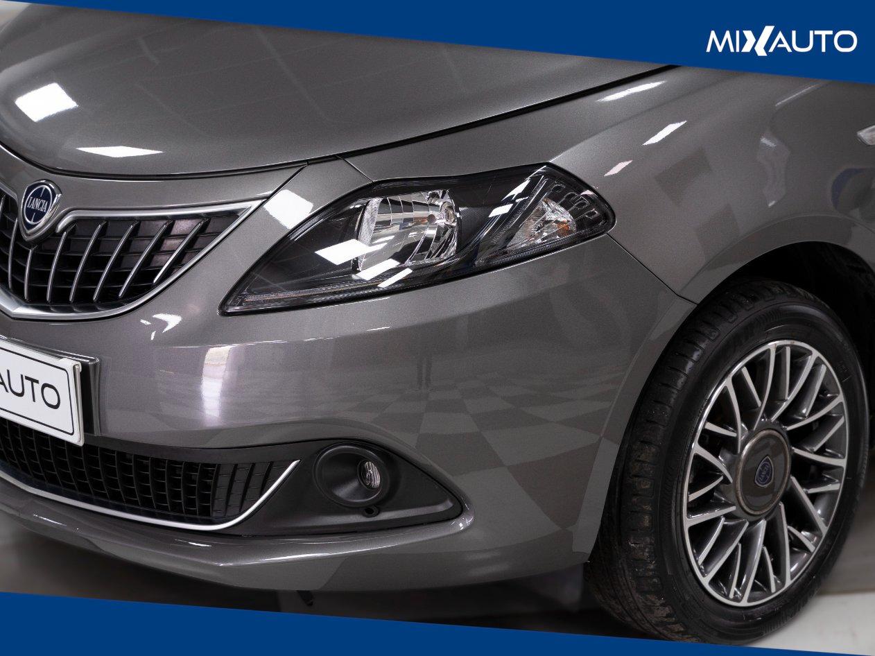 Lancia Ypsilon 1.0 Firefly Hybrid Gold Plus 70CV 5 Porte