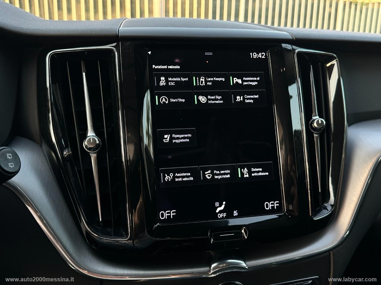VOLVO XC60 B4 GEARTRONIC MOMENTUM IBRIDO DIESEL/ELETTTICO